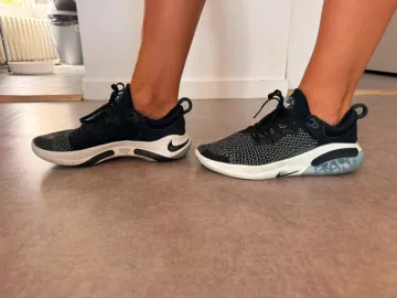 Used Nike Joyride Run Flyknit bike — image 3 of 8