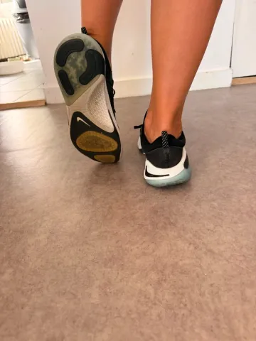 Used Nike Joyride Run Flyknit bike — image 7 of 8