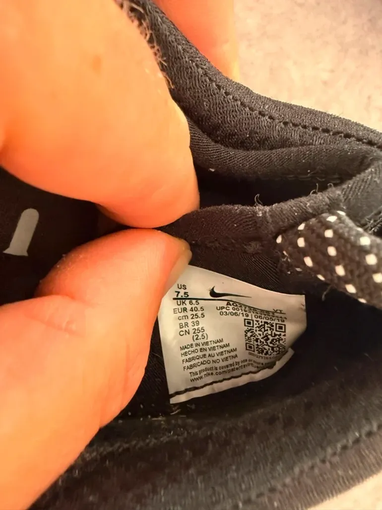 Used Nike Joyride Run Flyknit bike — image 5 of 8