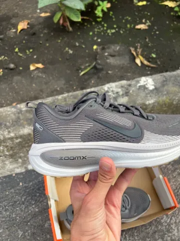 Używany Nike Vomero 18 bike — zdjęcie 3 z 10