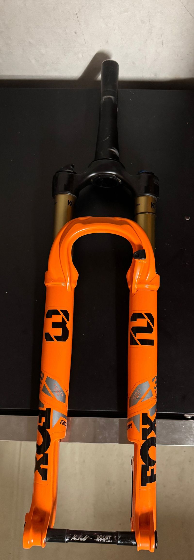 Used Fox Racing 32 K Float Factory StepCast Grip SL 100 Remote Kabolt Boost Fork