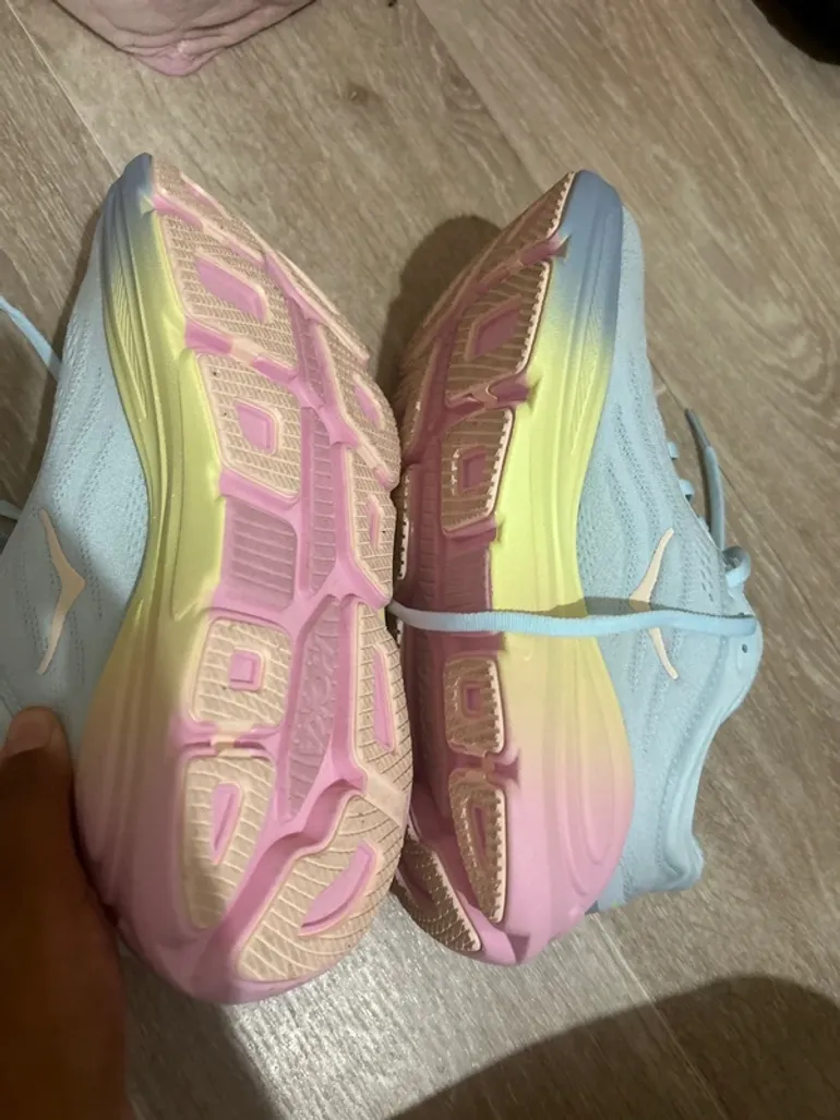 Used Hoka Running Shoes bike — image 3 of 6