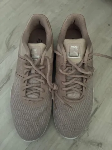 Used Nike Schuhe bike — image 1 of 4