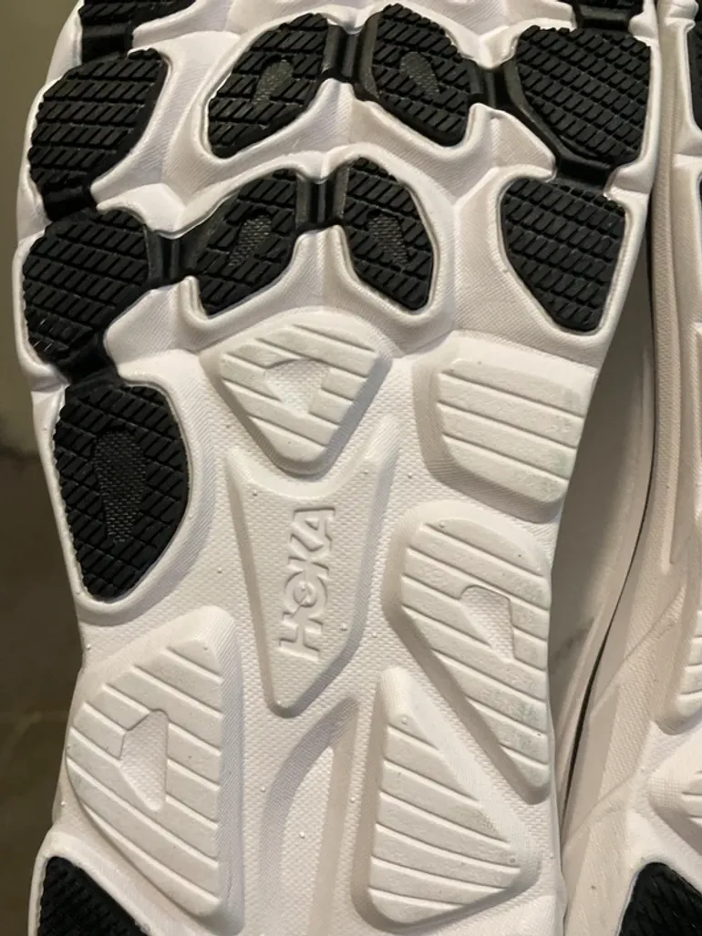 Used Hoka Clifton 10 bike — image 13 of 13