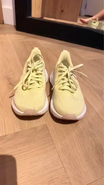Used Asics GT-2000 13 bike — image 2 of 6
