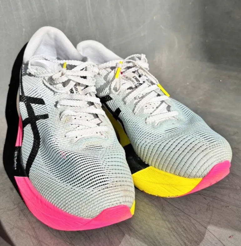 Asics Metaspeed Sky bike d'occasion — image 3 sur 6