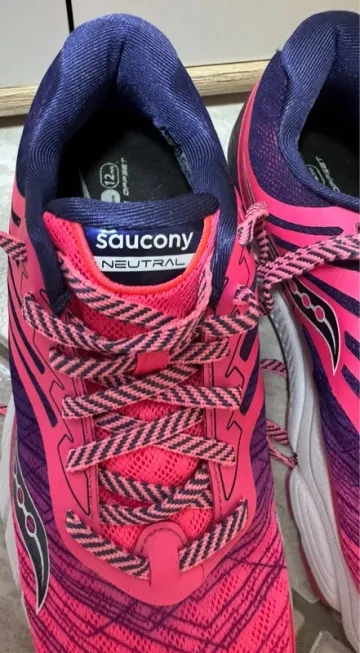 Brugt Saucony Laufschuhe Gr. 40 Neu bike — billede 7 af 9