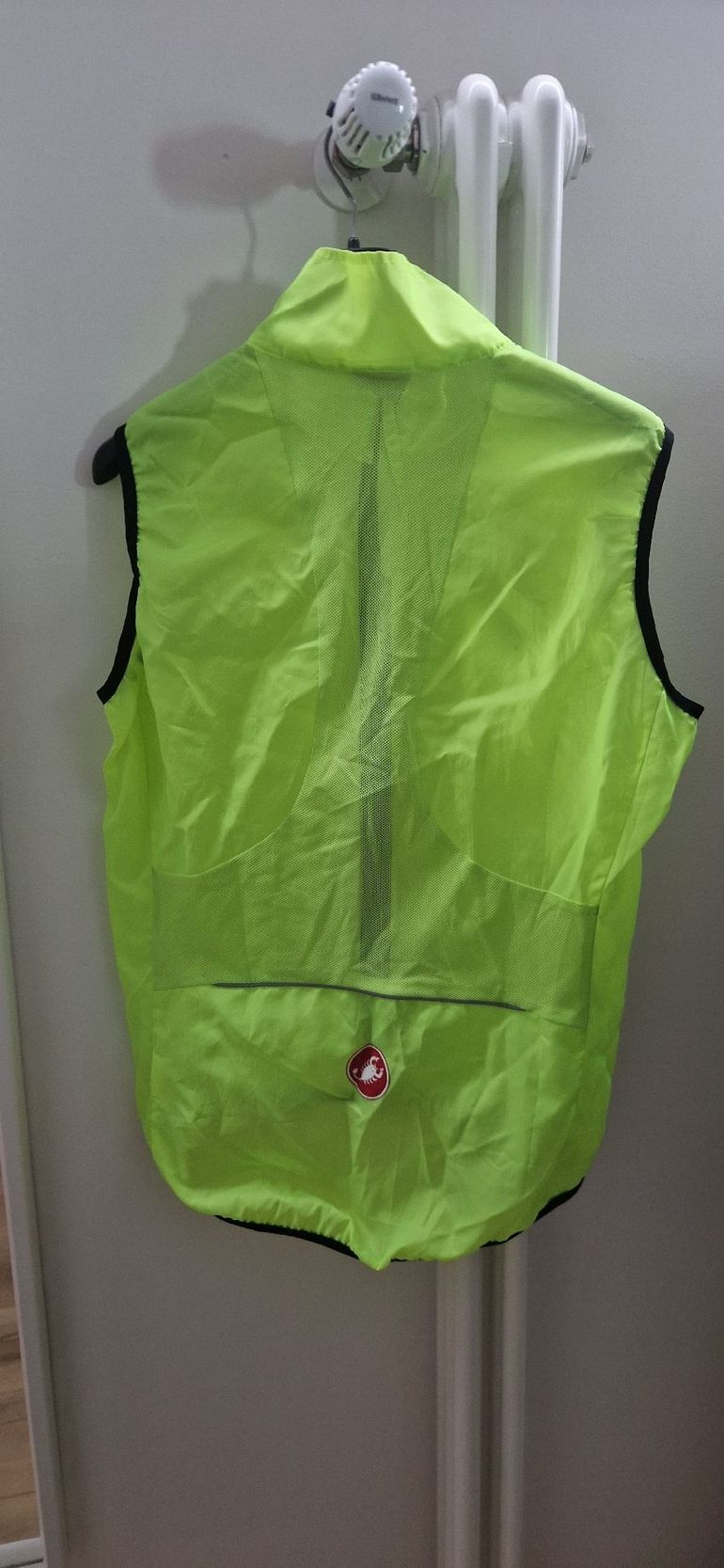 Used Castelli Windproof Jacket bike — image 2 of 2