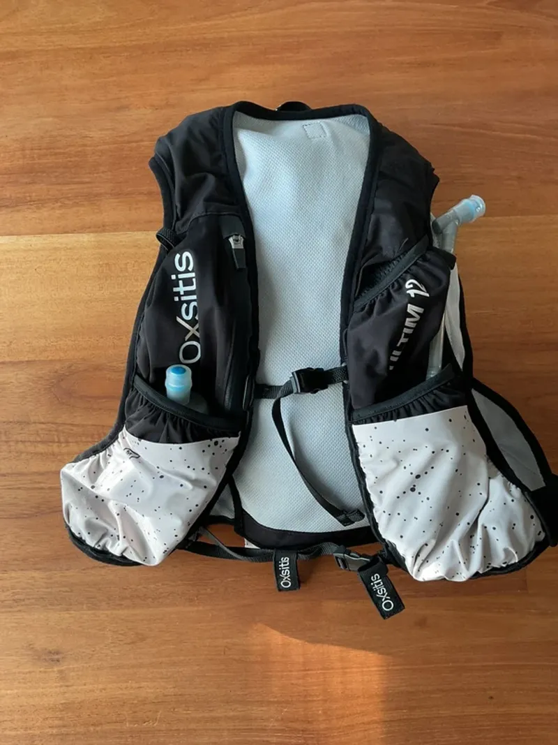Used Brooks Ultim 12 Running Accessories