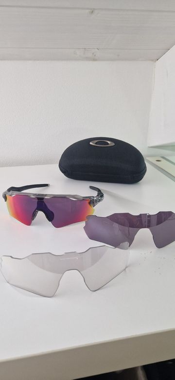 Oakley Occhiali bike usato — immagine 3 di 4