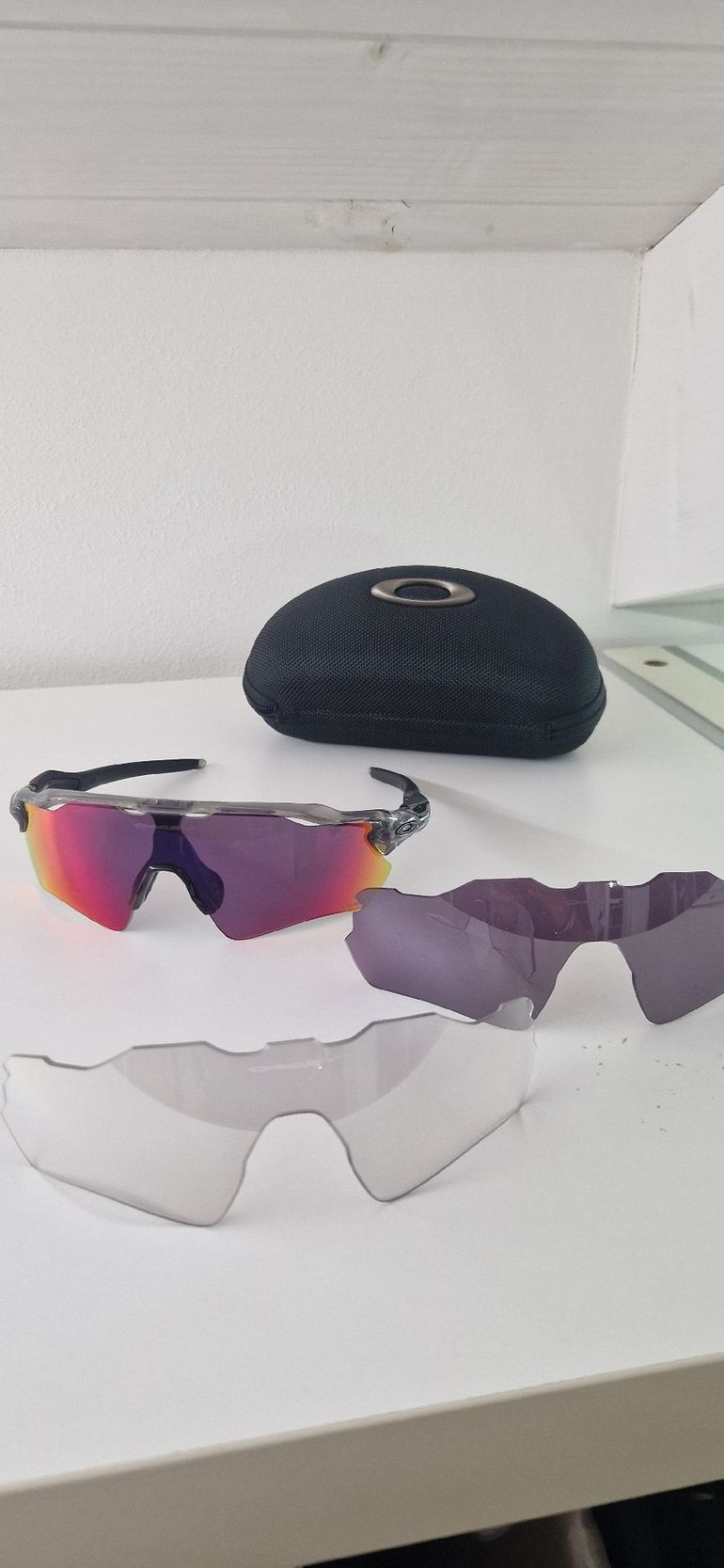 Oakley Occhiali bike usato — immagine 3 di 4