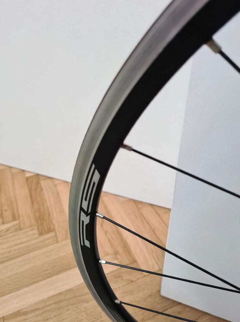 Tweedehands Shimano Rs bike — afbeelding 3 van 6