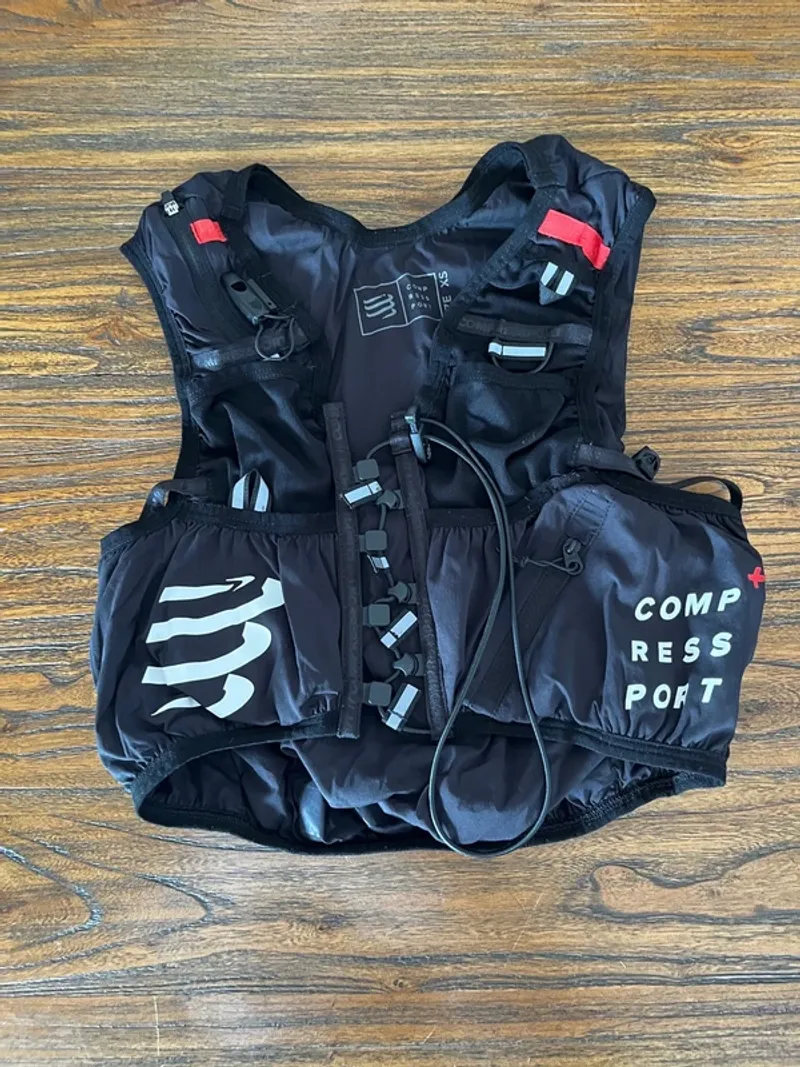 Used Compressport UltRun S Pack Evo 10 Running Accessories