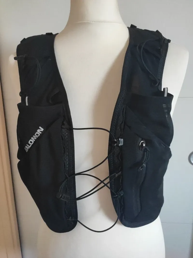 Used Salomon ADV SKIN 5 Running Accessories