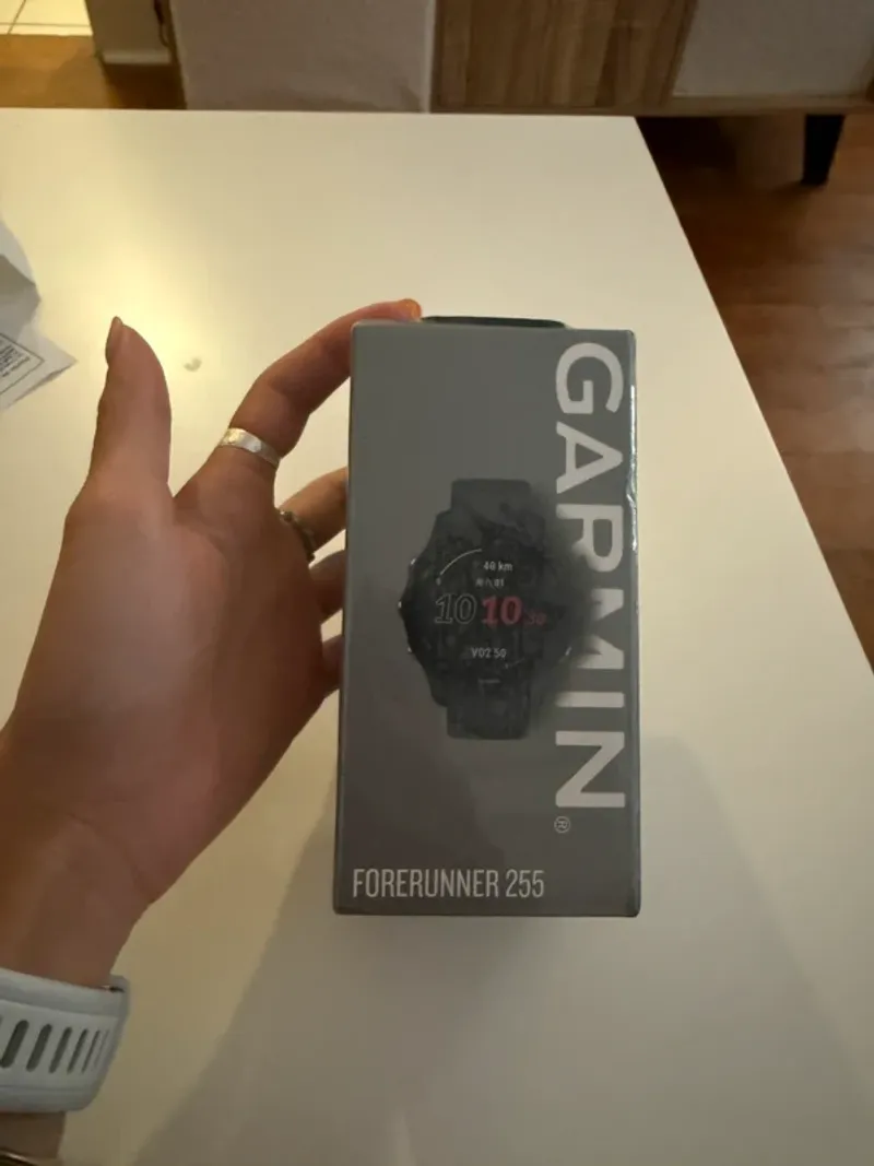 Used Garmin Forerunner 255 Electronics