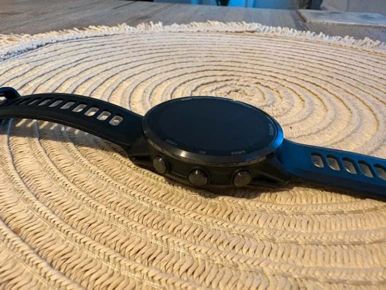 Used Garmin Forerunner 570 bike — image 5 of 7
