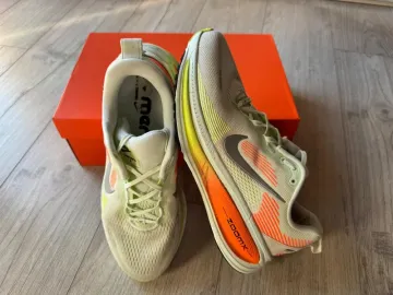 Brugt Nike Vomero 8 bike — billede 1 af 6