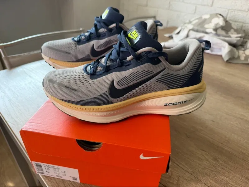 Gebrauchtes Nike Vomero 18 Running Shoes