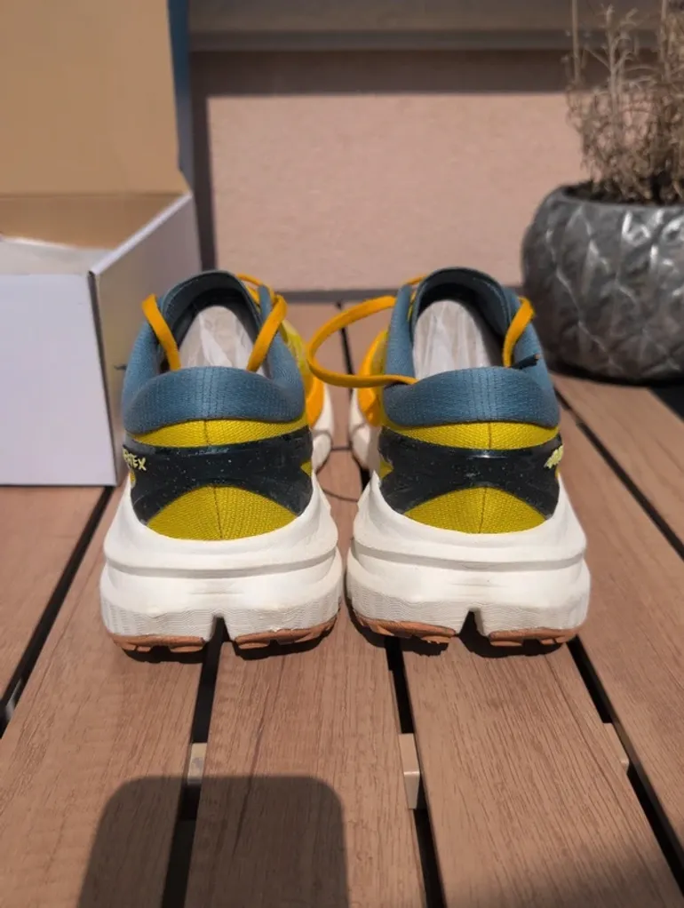 Hoka Trail Running Shoes bike d'occasion — image 5 sur 7