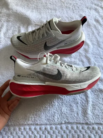 Gebrauchtes White ZoomX Invincible Run Flyknit 3 bike — Bild 1 von 15