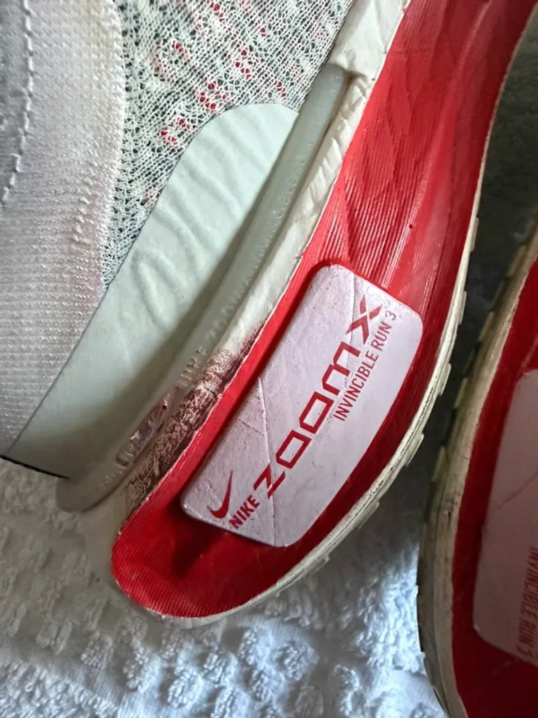 Gebrauchtes White ZoomX Invincible Run Flyknit 3 bike — Bild 14 von 15