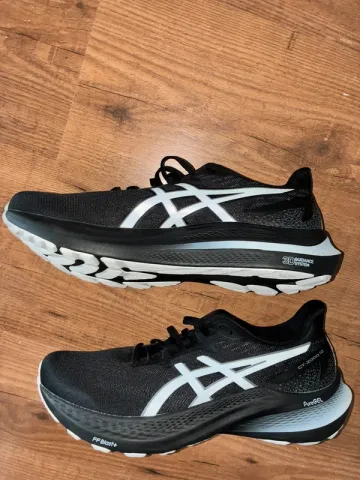 Gebrauchtes Saucony GT-2000 12 bike — Bild 2 von 4