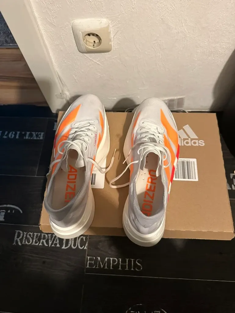 Used Adidas Adizero Adios Pro 4 bike — image 6 of 7