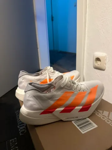 Used Adidas Adizero Adios Pro 4 bike — image 3 of 7