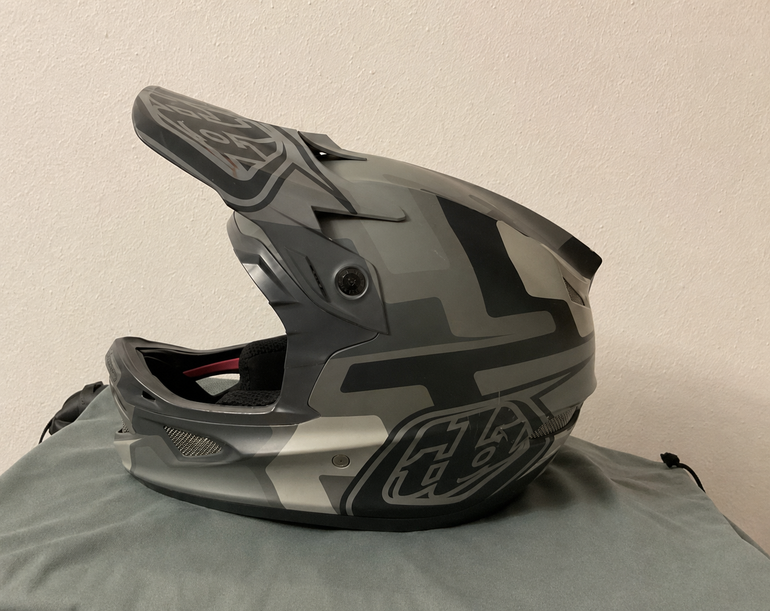 Gebrauchtes Troy Lee Designs Helmet bike — Bild 4 von 5