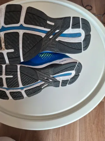 Gebrauchtes Asics Running Shoes bike — Bild 4 von 4