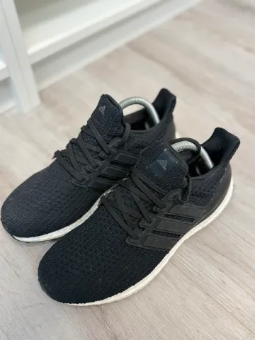 Adidas Ultra Boost 1.0 bike usato — immagine 1 di 4