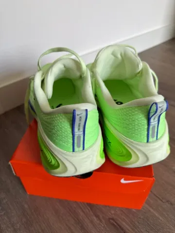 Used Nike Vomero Plus bike — image 5 of 5