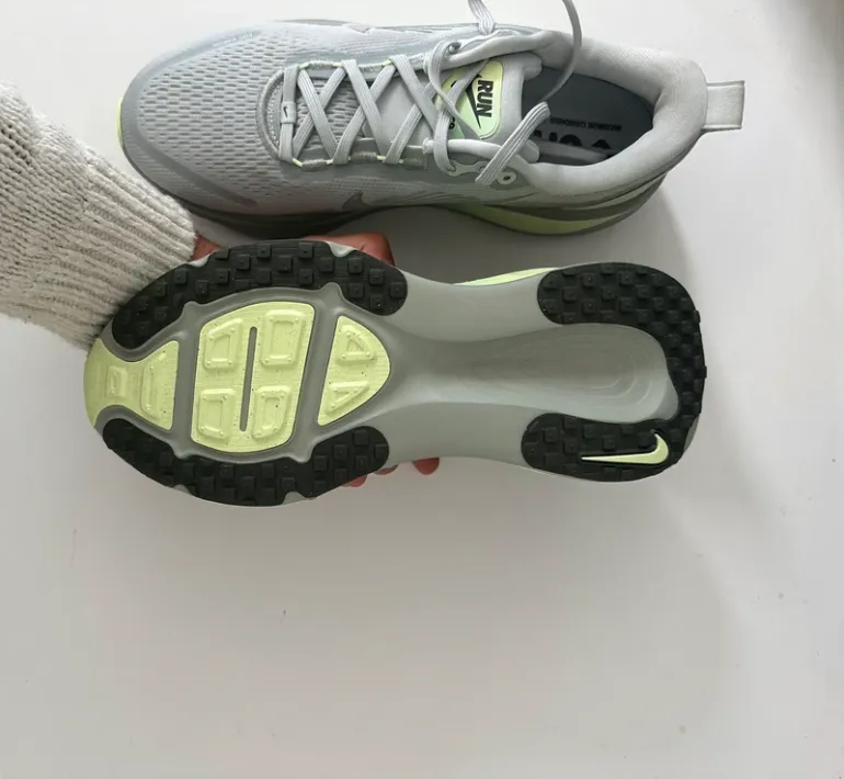 Gebrauchtes Nike Vomero 18 bike — Bild 4 von 7