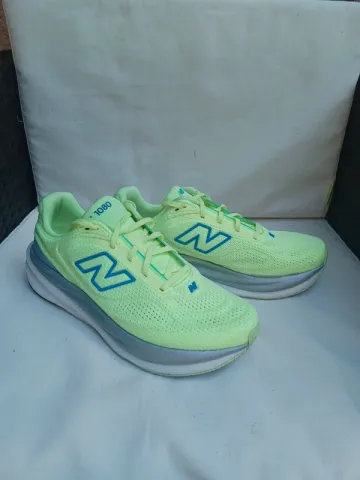 Tweedehands New Balance 1080 bike — afbeelding 1 van 8