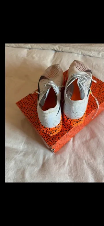 Used Nike Vaporfly Next% 3 bike — image 4 of 7