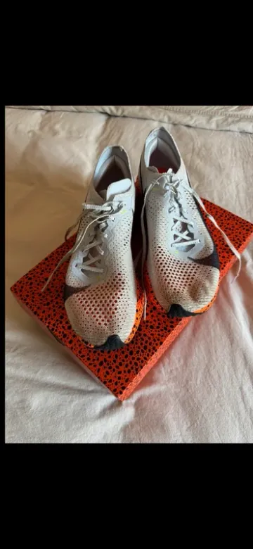 Used Nike Vaporfly Next% 3 bike — image 3 of 7