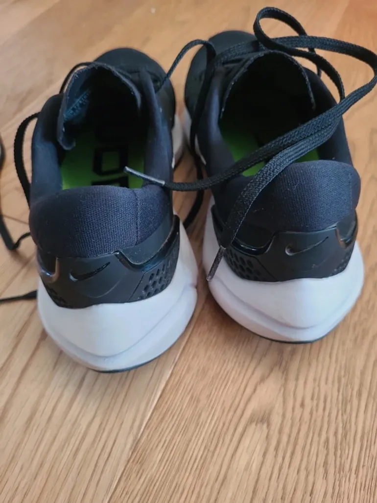 Brugt Nike Vomero 15 bike — billede 4 af 5