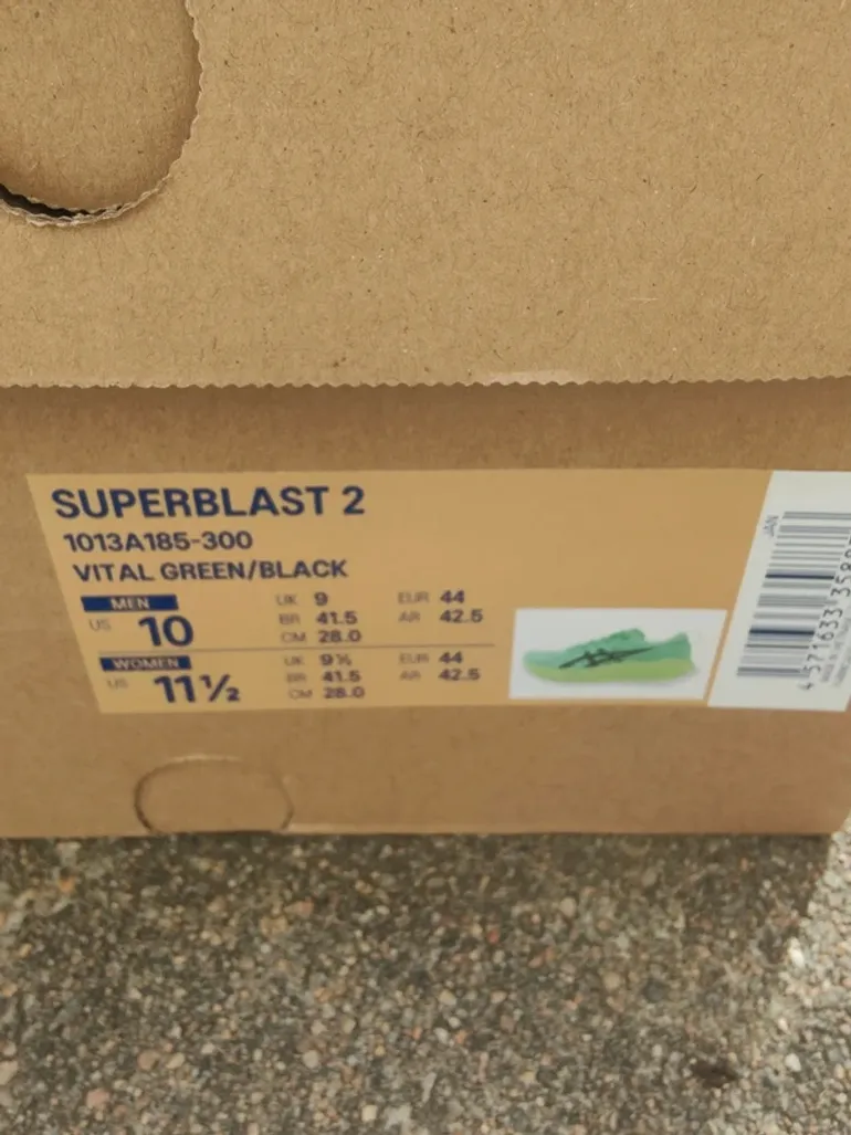 Used Asics Superblast 2 bike — image 2 of 4