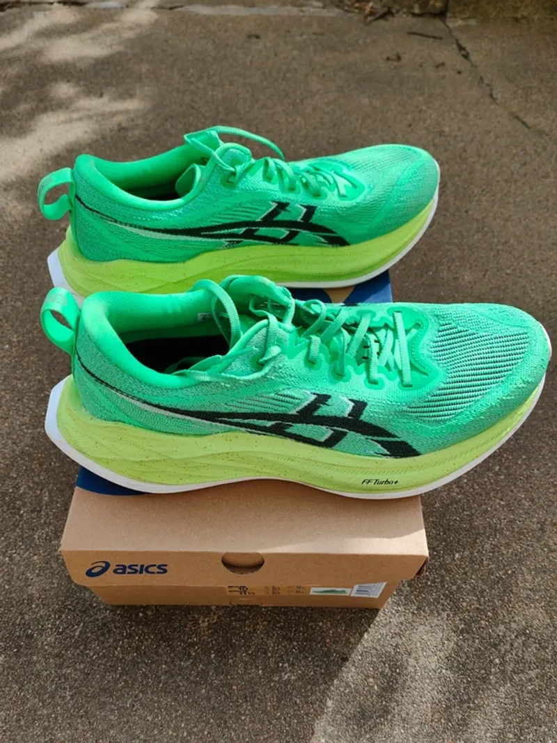 Used Asics Superblast 2 Running Shoes
