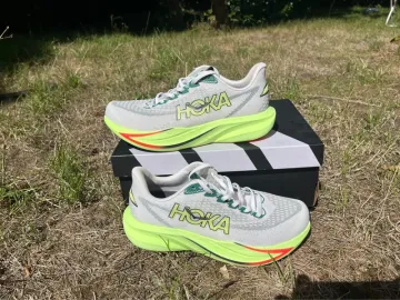 Tweedehands Hoka Mach 7 bike — afbeelding 1 van 4