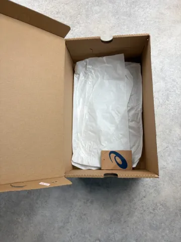Used Asics Novablast bike — image 11 of 14