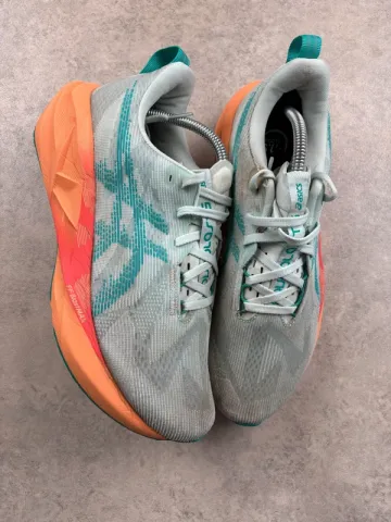 Used Asics Novablast bike — image 1 of 14
