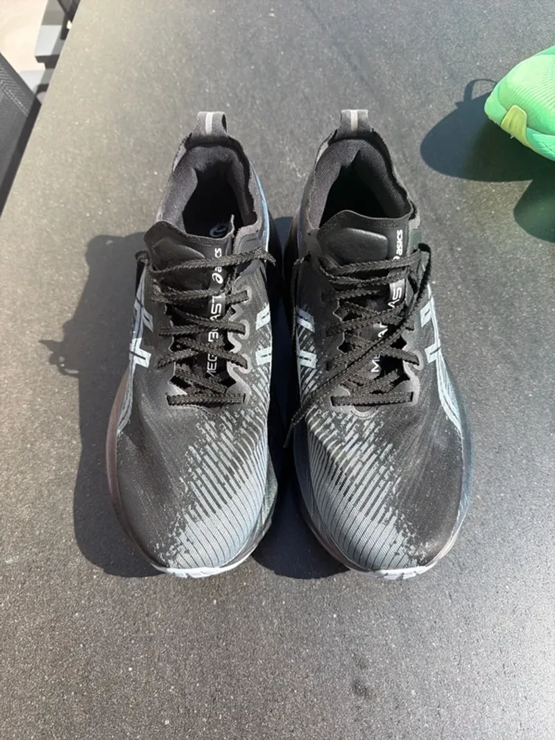 Used Asics Megablast Running Shoes