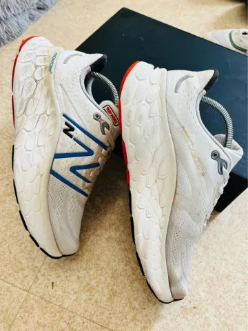 Used New Balance Fresh Foam More V4 bike — image 7 of 10