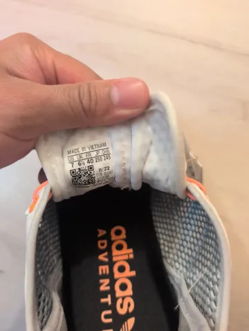 Used Adidas Adventure Hyperturf bike — image 5 of 5