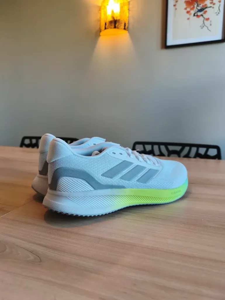 Used Adidas Running Shoes bike — image 6 of 8