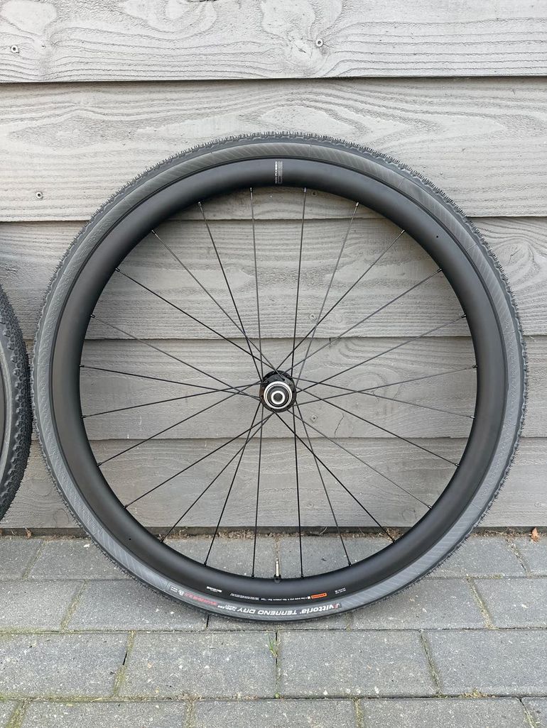 Brugt Shimano WH-RX880 C32 disc 2025 bike — billede 3 af 6