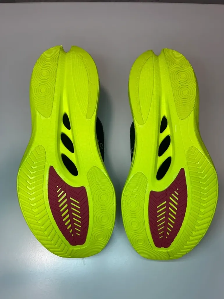 Used Saucony Endorphin Pro 5 bike — image 4 of 4