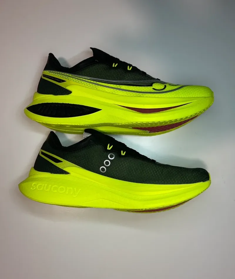 Käytetty Saucony Endorphin Pro 5 Running Shoes
