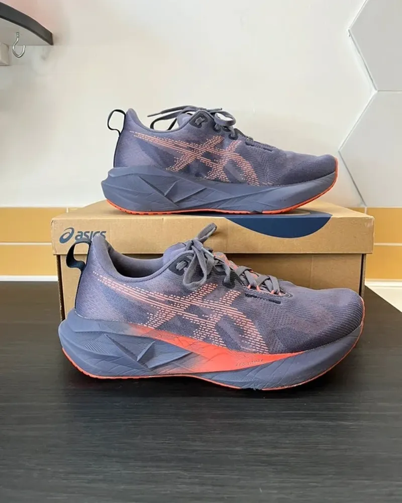 Used Orange Novablast 5 Running Shoes